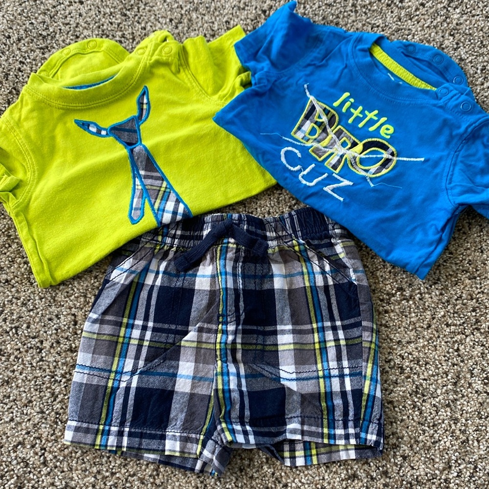Jumping Beans 6 month plaid mix and match shorts and onesies.